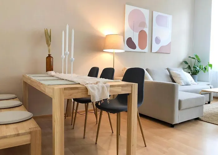 Spacious On 3rd Floor No Elevator Διαμέρισμα *