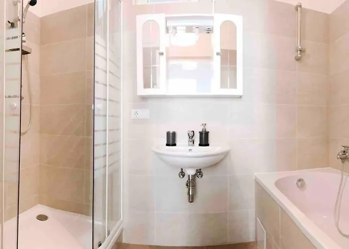 Spacious On 3rd Floor No Elevator Διαμέρισμα *