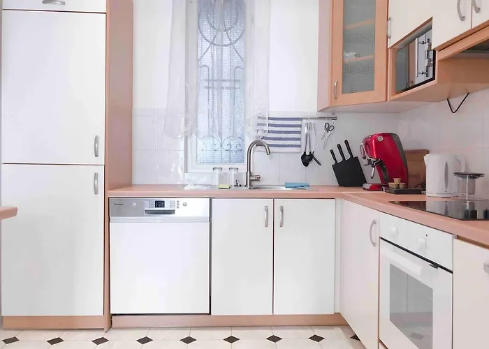 Διαμέρισμα Spacious On 3rd Floor No Elevator *
